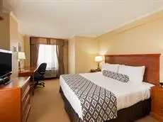 Crowne Plaza Toronto Airport 