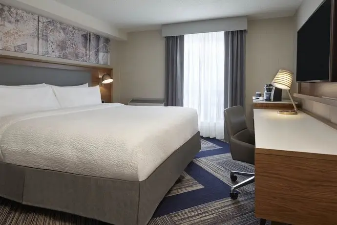 Four Points by Sheraton Toronto Airport East 