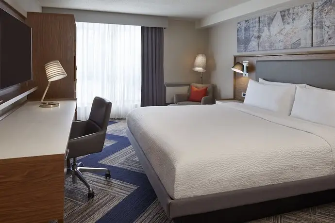 Four Points by Sheraton Toronto Airport East 