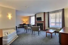 Super 8 by Wyndham Trois Rivieres Hotel 