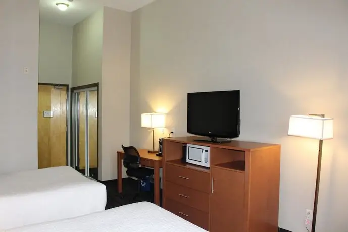 Best Western Plus Uptown Hotel 