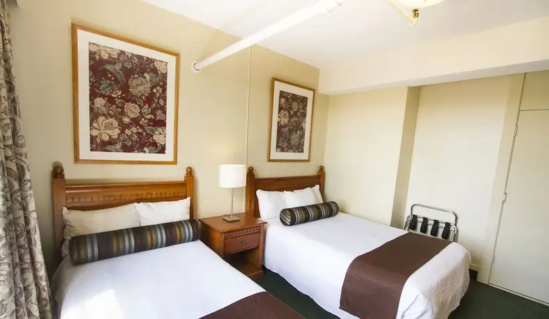 Budget Inn Patricia Hotel 