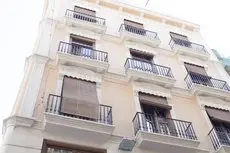 Living Valencia Apartments - Merced 