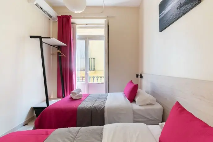 Red Nest Hostel 