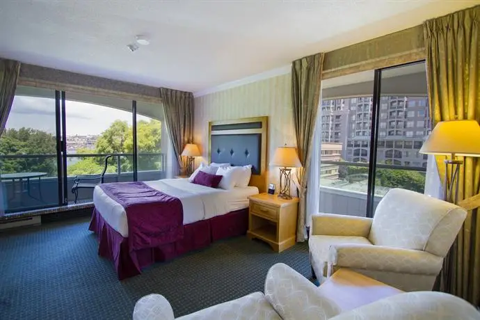 Best Western PLUS Inner Harbour Hotel