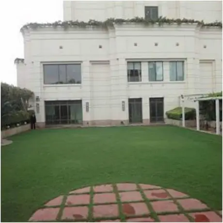 Radisson Hotel Varanasi 