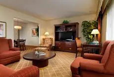 Royal Scot Hotel & Suites 