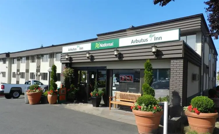 Arbutus Inn 