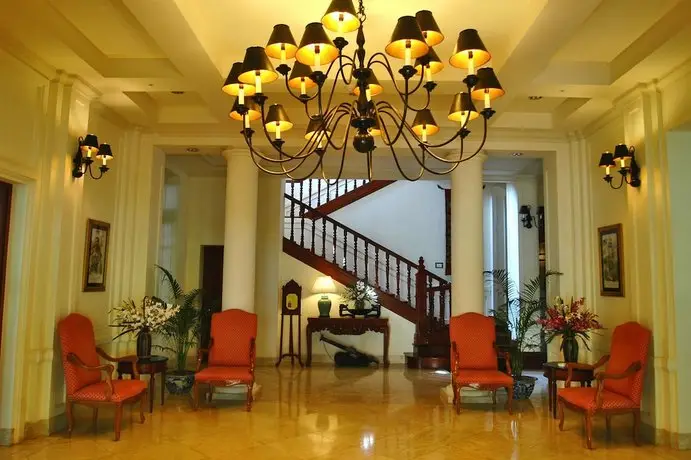 Settha Palace Hotel