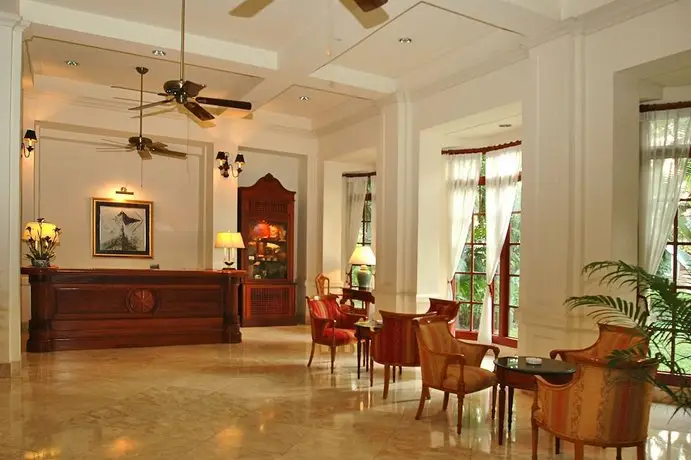 Settha Palace Hotel 