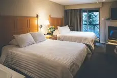 Pinnacle Hotel Whistler 