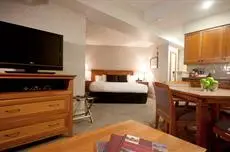 Summit Lodge Boutique Hotel Whistler 