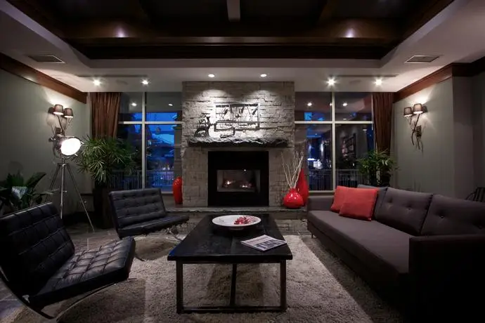 Summit Lodge Boutique Hotel Whistler 