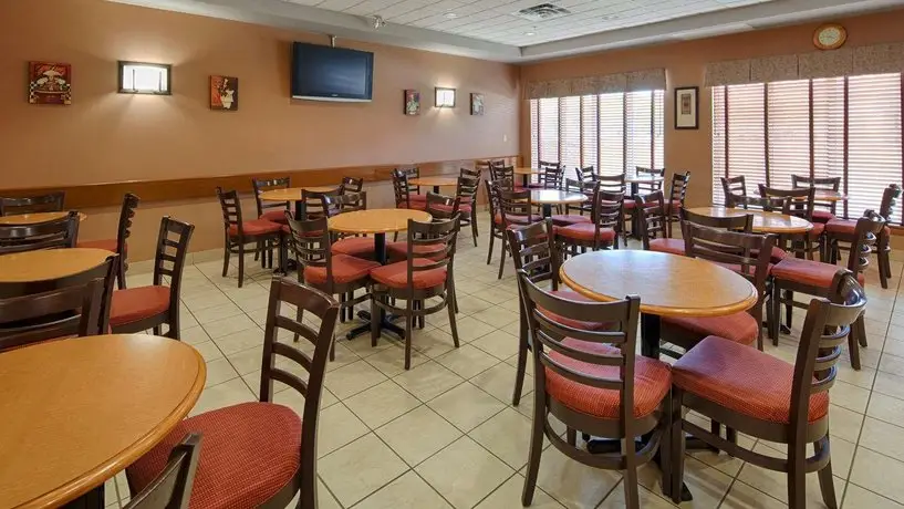 BEST WESTERN PLUS Pembina Inn & Suites