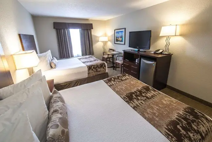 BEST WESTERN PLUS Pembina Inn & Suites 