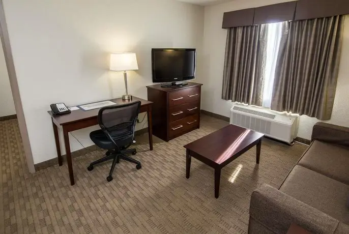 BEST WESTERN PLUS Pembina Inn & Suites 