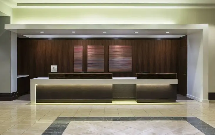 Hilton Winnipeg Airport Suites