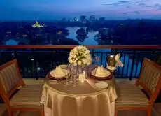 Chatrium Hotel Royal Lake Yangon 