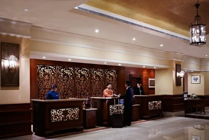 Sule Shangri-La Yangon