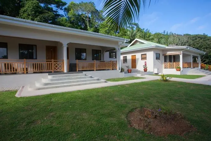 Anse Soleil Beachcomber Self-Catering Chalets