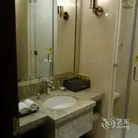 Changchun Clear Moon Apartment by South Lake Hotel 