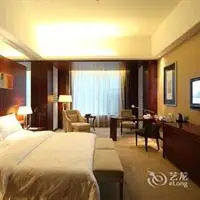 Changchun Clear Moon Apartment by South Lake Hotel 