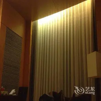 Changchun Clear Moon Apartment by South Lake Hotel 