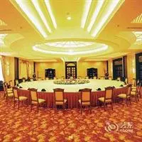 Changchun Clear Moon Apartment by South Lake Hotel 