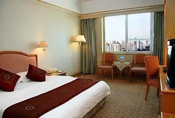 Redbuds Hotel Changchun