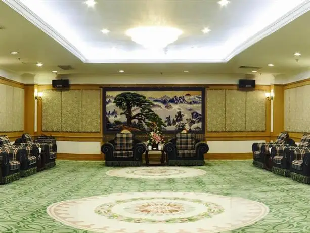 Redbuds Hotel Changchun 