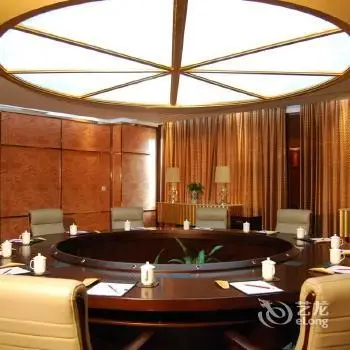 Ningbo World Hotel 