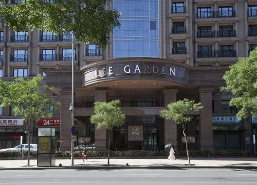 Lee Garden Service Apartment