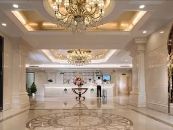 Greentree Inn Shenzhen Dongmen Business Hotel