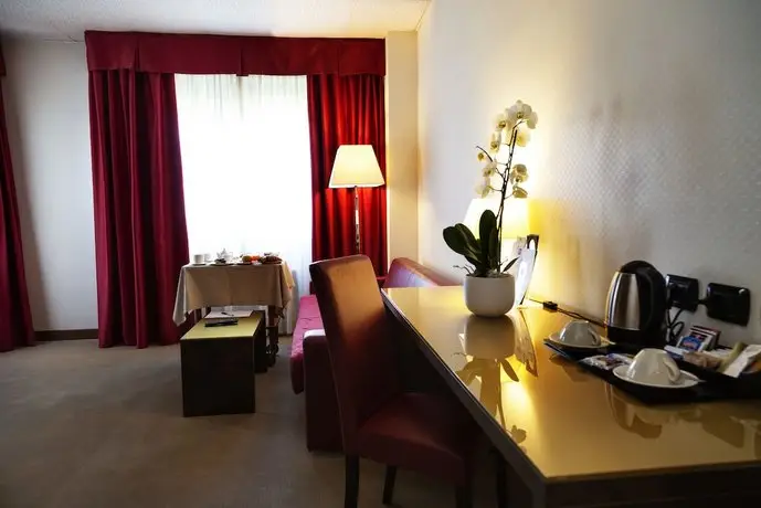 Ih Hotels Bologna Amadeus 