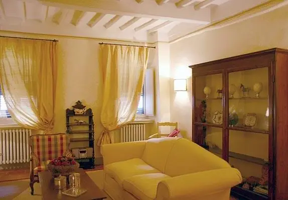 Le Gelosie Bed and Breakfast and Apartments 