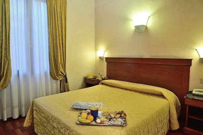 Hotel Porta Faenza 