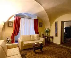 Palazzo Magnani Feroni All Suite - Residenza D'Epoca 