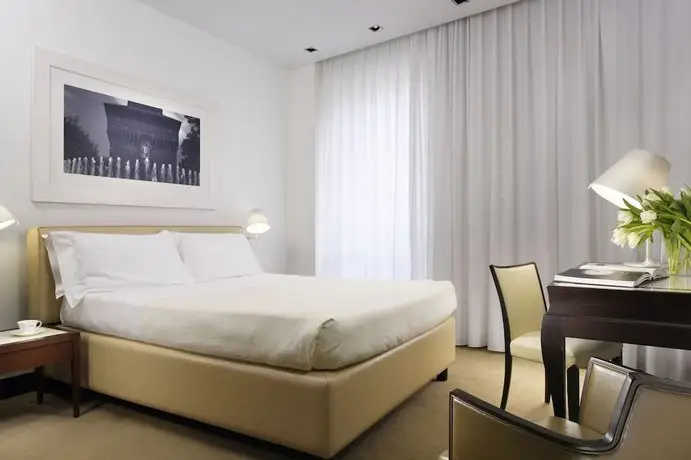 UNAHOTELS Cusani Milano 