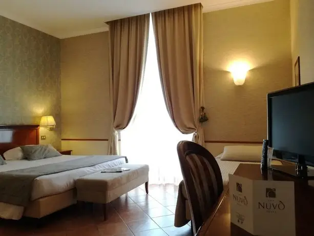 Hotel Nuvo Naples 