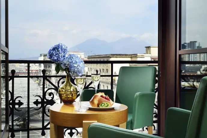 UNAHOTELS Napoli 