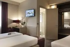 Smart Hotel Holiday 