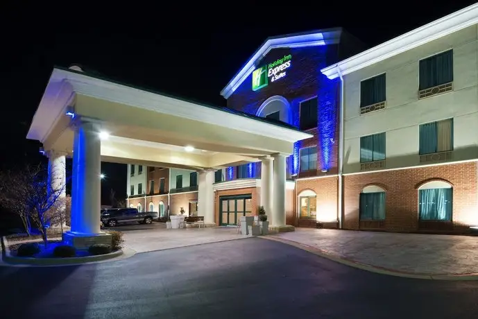 Holiday Inn Express Suites Little Rock West