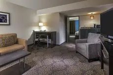 Holiday Inn and Suites Phoenix Airport North 