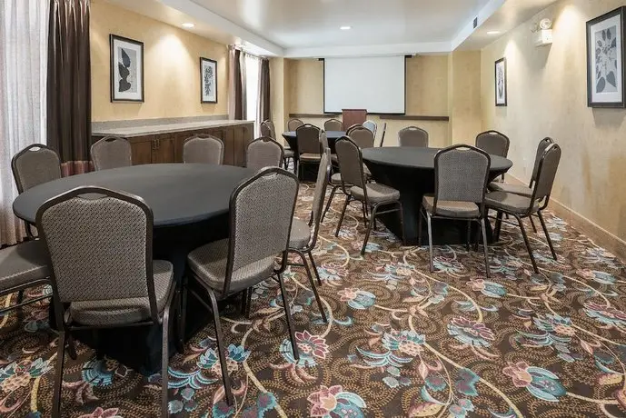 Homewood Suites Phoenix-Metro Center 