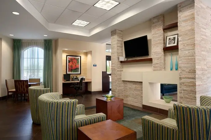 Days Inn & Suites by Wyndham Scottsdale North 