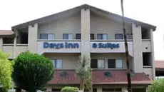 Days Inn & Suites by Wyndham Tempe 