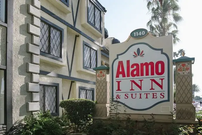 Alamo Inn and Suites - Convention Center 