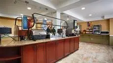 BEST WESTERN PLUS Raffles Inn and Suites 