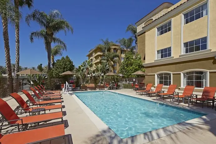 Portofino Inn and Suites Anaheim Hotel 