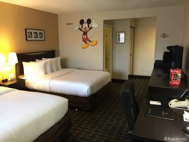 Stanford Inn & Suites Anaheim 